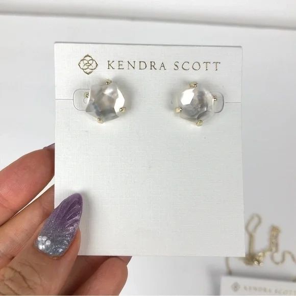 NWT Kendra Scott earrings & necklace set! - Picture 2 of 6